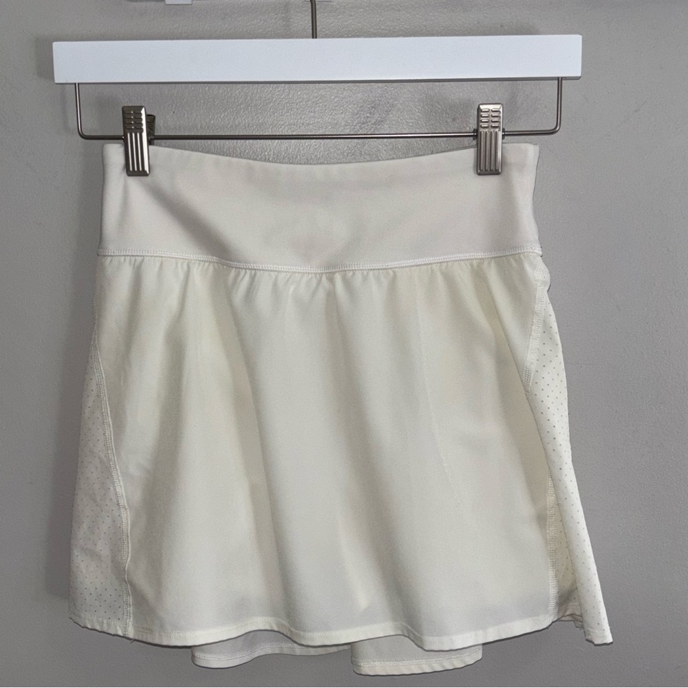 Spanx Get Moving cream ivory tennis skort 14" skirt size Small